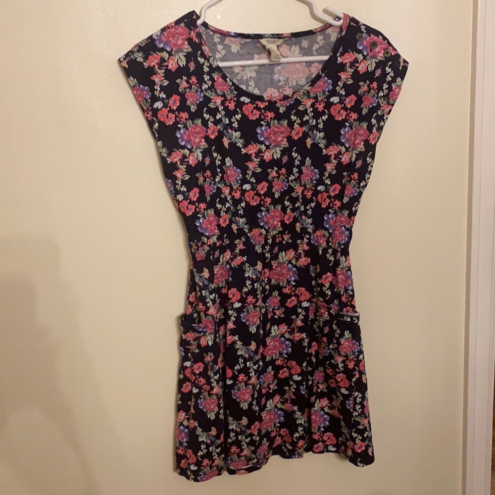 Forever 21 floral summer dress.
